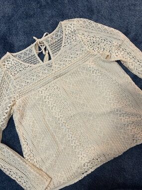 Hollister Cream Lace Peasant Blouse